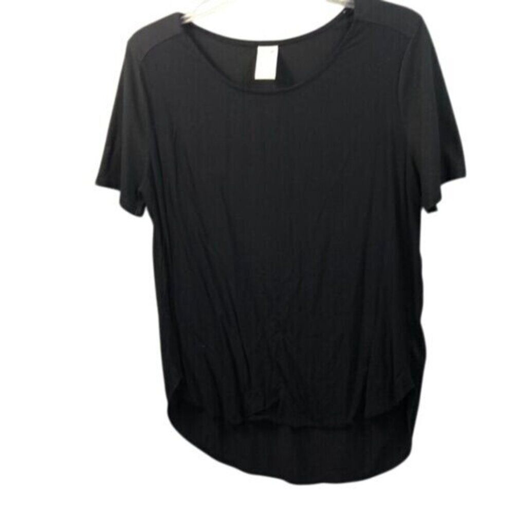 Black Minimalist Hi‑Low Tee | Soft Casual Basic | Short Sleeve Round Neck Top